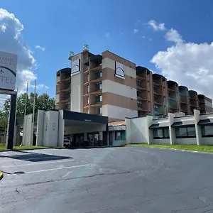Hotel Saint Louis Airport, Woodson Terrace